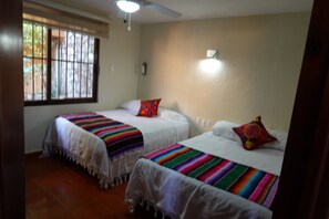 3 makuuhuonetta, silitysrauta/-lauta, Wi-Fi, vuodevaatteet