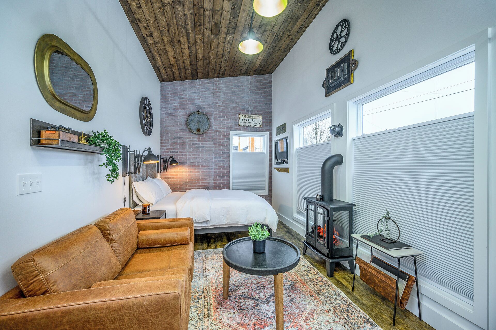 ดีลักซ์คอทเทจ, เตียงควีนไซส์ 1 เตียง, วิวสวนหย่อม | ห้องน้ำ | ฝักบัว, ฝักบัวนวดด้วยพลังน้ำ, ของใช้ในห้องน้ำระดับพรีเมียม, ไดร์เป่าผม