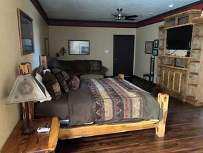 6 Schlafzimmer, Schreibtisch, Bügeleisen/Bügelbrett, kostenloses WLAN