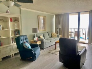 Condo, 1 Bedroom | Living room - Royal Garden Resort by Sea Breeze Realty (Murrells Inlet)