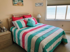 Condo, 3 Bedrooms | Individually decorated, individually furnished - Royal Garden Resort by Sea Breeze Realty (Murrells Inlet)