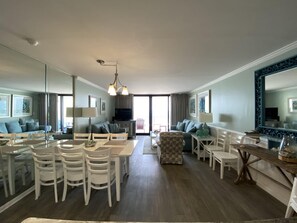 Condo, 3 Bedrooms | In-room dining