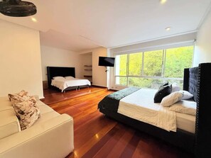 Bügeleisen/Bügelbrett, kostenloses WLAN, Bettwäsche