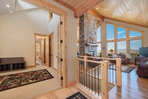 TV, fireplace, DVD player, offices