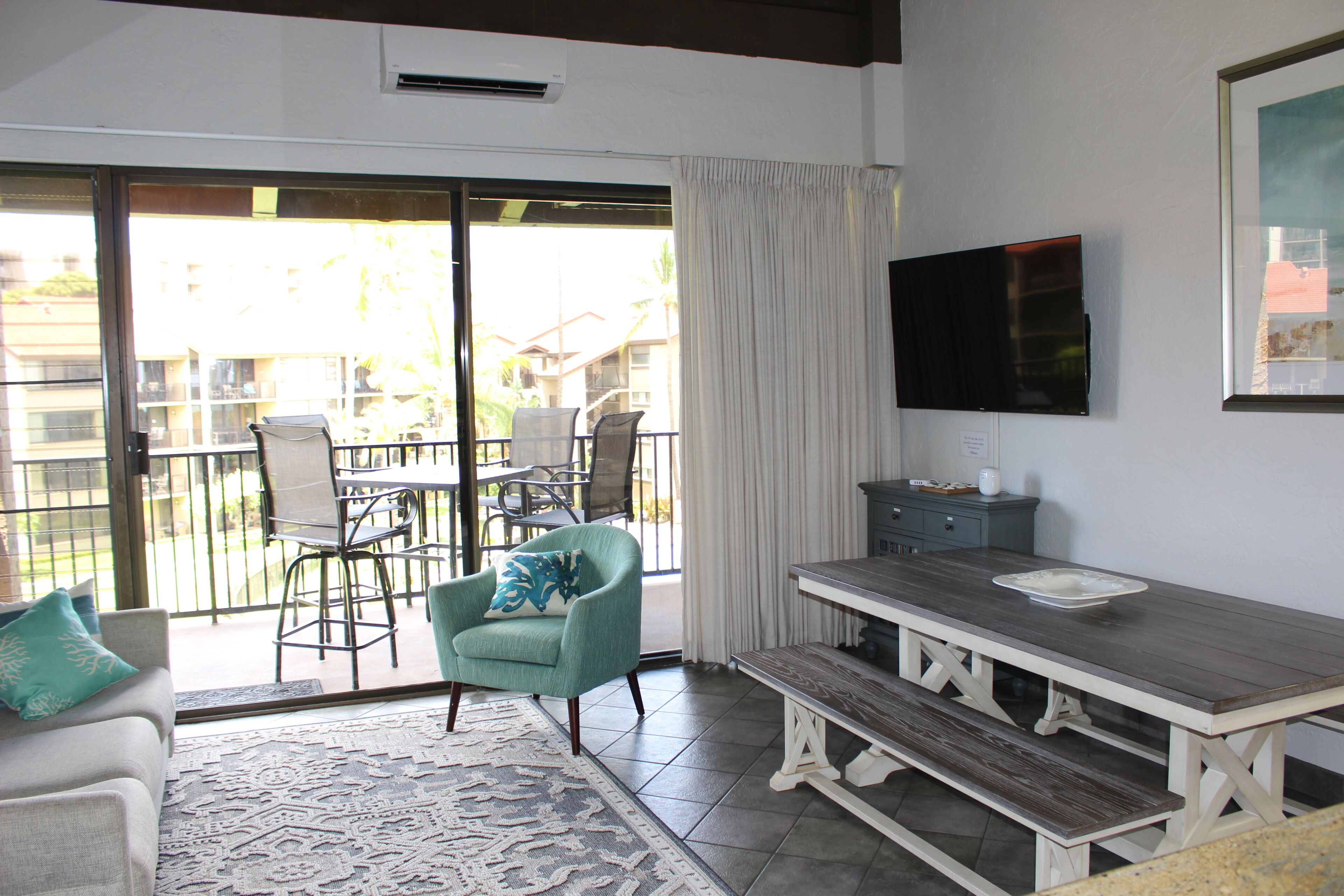 Smart TV, DVD player, books