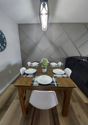 Dining - Amazing 3/2 Condo, gated community at Club Cortile!! (Kissimmee)