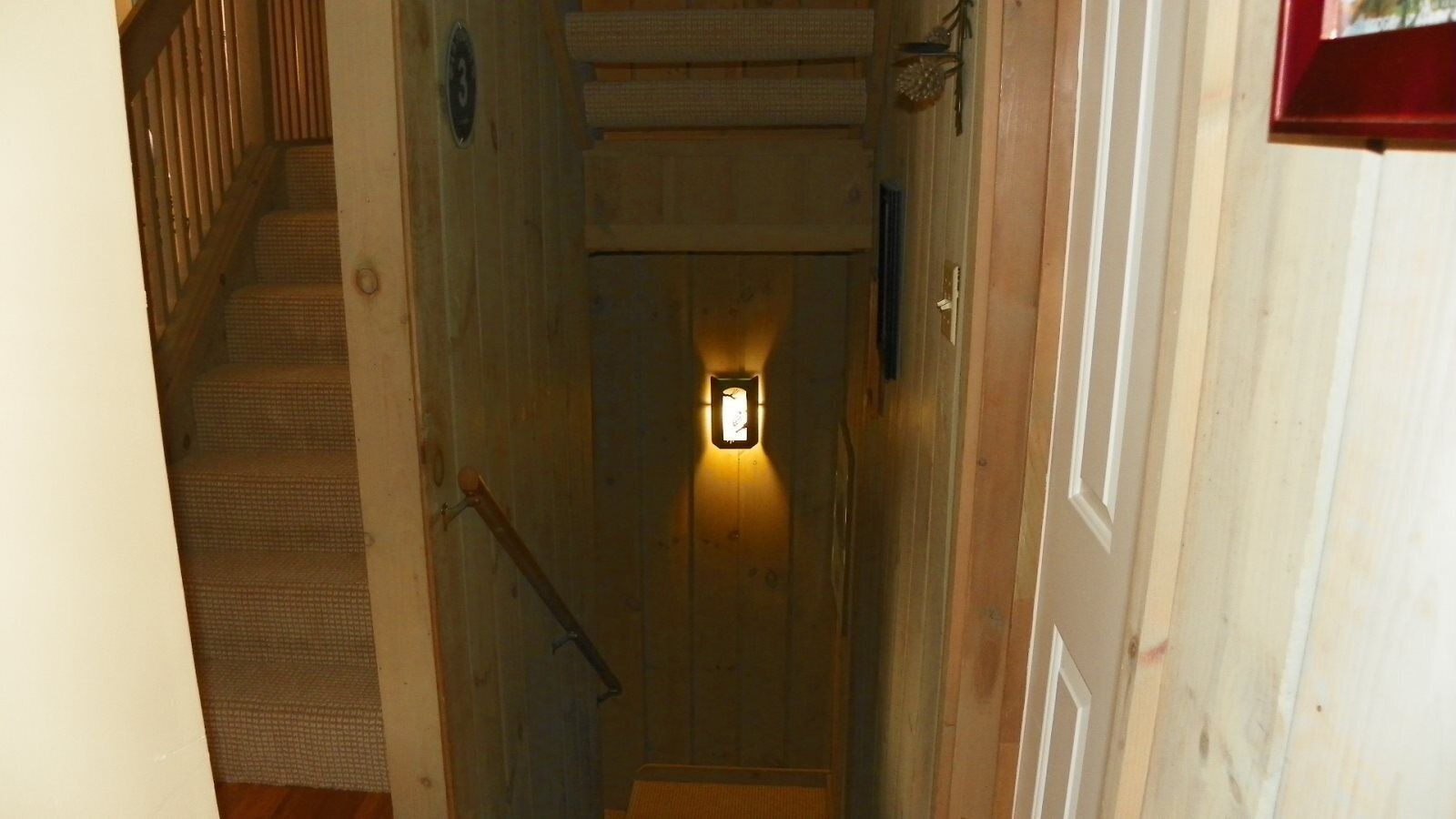 House (Coolidge Falls 18B, Lincoln) | Exterior