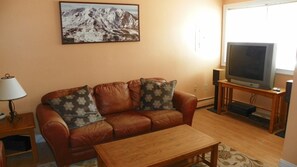 House (Coolidge Falls 18B, Lincoln) | Exterior - Coolidge Falls 18b, Lincoln (Lincoln)