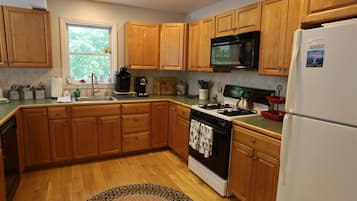 House (Forest Ridge 8C, Lincoln) | Bahagian luar