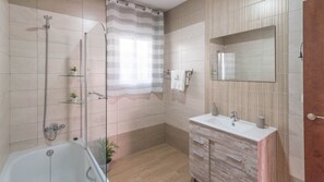 Bathtub, hair dryer