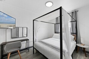 2 habitaciones, tabla de planchar con plancha, wifi y ropa de cama 