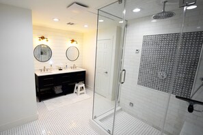 Shower, hair dryer, towels, toilet paper