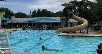 Cozy Family Home Close to NB, SA, and RAFB