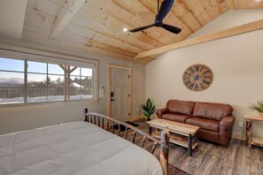 Bügeleisen/Bügelbrett, WLAN, Bettwäsche