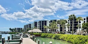 Marina - Dockside Dreaming at Riverside Club Waterview (Marco Island)