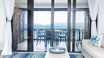 Smart TV, DVD player, videoteca