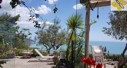 - Gli Orizzonti di Agata - Villa with a wide view of the sea - TULIPANO -