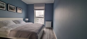 2 chambres, fer et planche à repasser, Wi-Fi gratuit, draps fournis