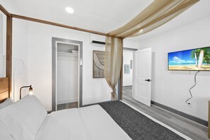 2 quartos, ferros/tábuas de passar roupa, Wi-Fi, roupa de cama