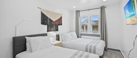 2 chambres, fer et planche à repasser, Wi-Fi, draps fournis