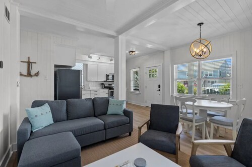 Atlantic Breeze South - Cozy & Renovated - Walk To Beach
