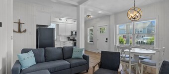Atlantic Breeze South - Cozy & Renovated - Walk To Beach