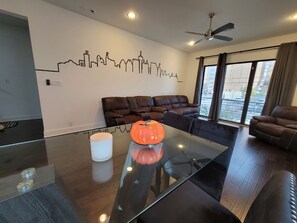 スマートテレビ、書庫