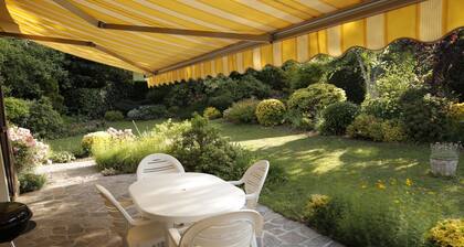 Bucolic, quiet house with terrace and garden near Annecy