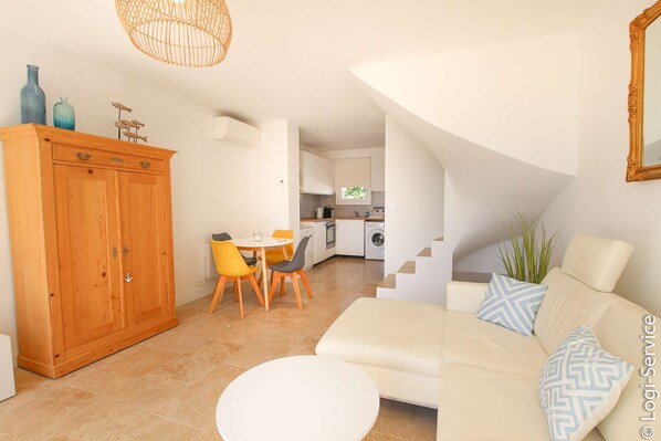 TV - Renovated Duplex apartment 4 people Port Grimaud (PORT GRIMAUD)