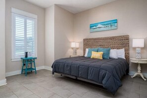 3 slaapkamers, een strijkplank/strijkijzer, wifi, beddengoed