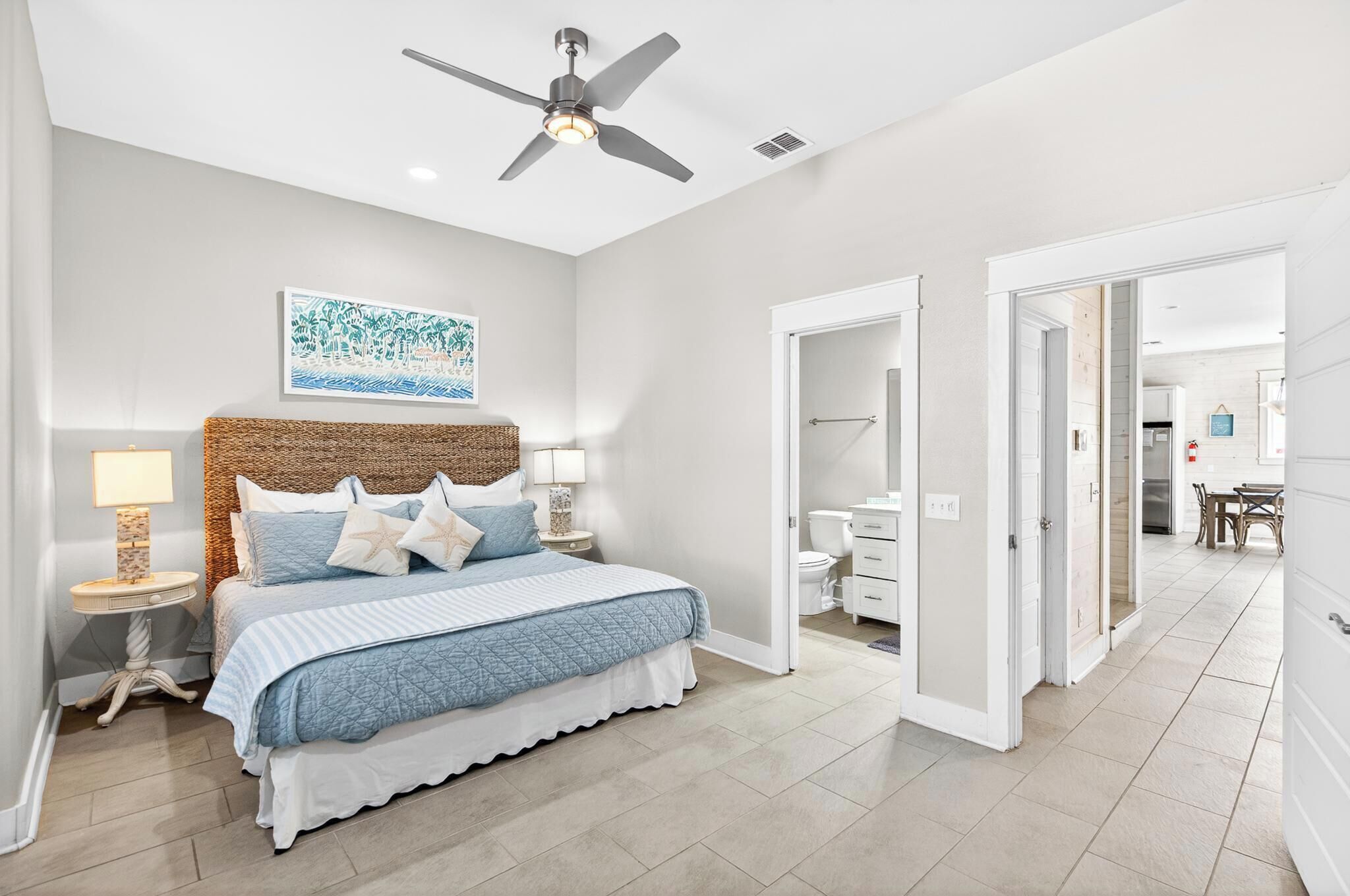 3 bedrooms, iron/ironing board, WiFi, bed sheets