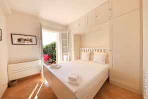 3 bedrooms