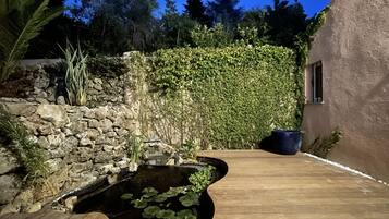 Enceinte de lâhĂ©bergement