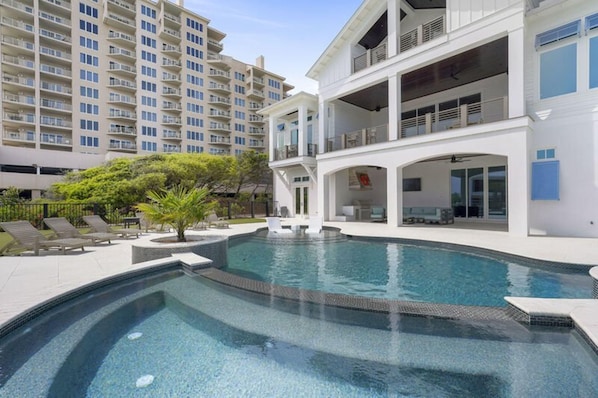 House, Multiple Beds | Pool | Outdoor pool
