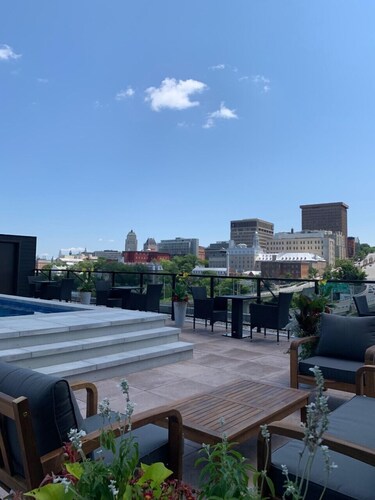 Le Bonaparte+piscine sur le toit et stationnement