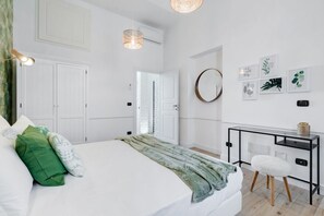 3 chambres, fer et planche à repasser, accès au Wi-Fi (inclus)