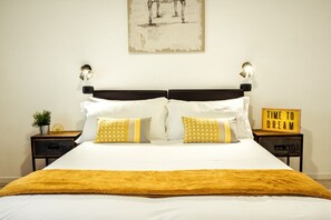 3 dormitorios, tabla de planchar con plancha, wifi gratis y ropa de cama