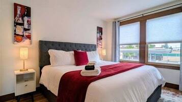 1 habitación, tabla de planchar con plancha, wifi gratis y ropa de cama