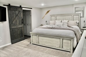 4 bedrooms, iron/ironing board, travel crib, free WiFi