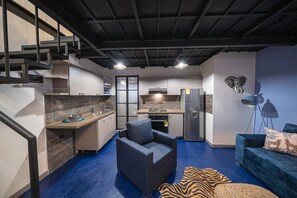 Living area - HOLT - Astorga Gardens - The African (Medellín)