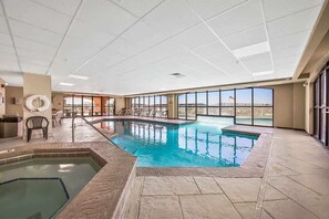 Piscine couverte, piscine extérieure