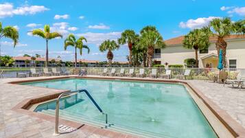 Condo (10118 Colonial Country Club Blvd #410) | Exterior