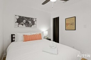 4 Schlafzimmer, Schreibtisch, Bügeleisen/Bügelbrett, kostenloses WLAN