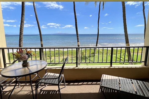 You could be sitting here with an oceanfront view of Molokini and Kaho'olawe.