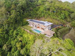 Exterior - Casa Montaña - Majestic Ocean Views at Dominical Hills (Dominical)