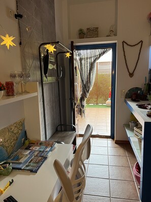 Interior - Apartment Salamandra with Mountain View, Pool, Garden & Wi-Fi (Carboneras)