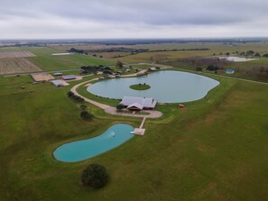 Exterior - ★Main Lodge ★Delightfully Retreat Texas Ranch, lake, sleep 28-32★ (Midfield)
