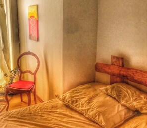 4 bedrooms, free WiFi, bed sheets - Holiday Apartment '6 & 7' with Open Terrace and Wi-Fi (Burghaslach)