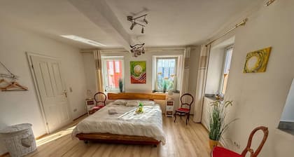 Holiday Apartment No. 8 with Shared Garden and Wi-Fi