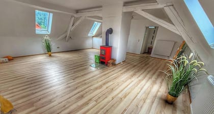 Holiday Apartment No. 8 with Shared Garden and Wi-Fi